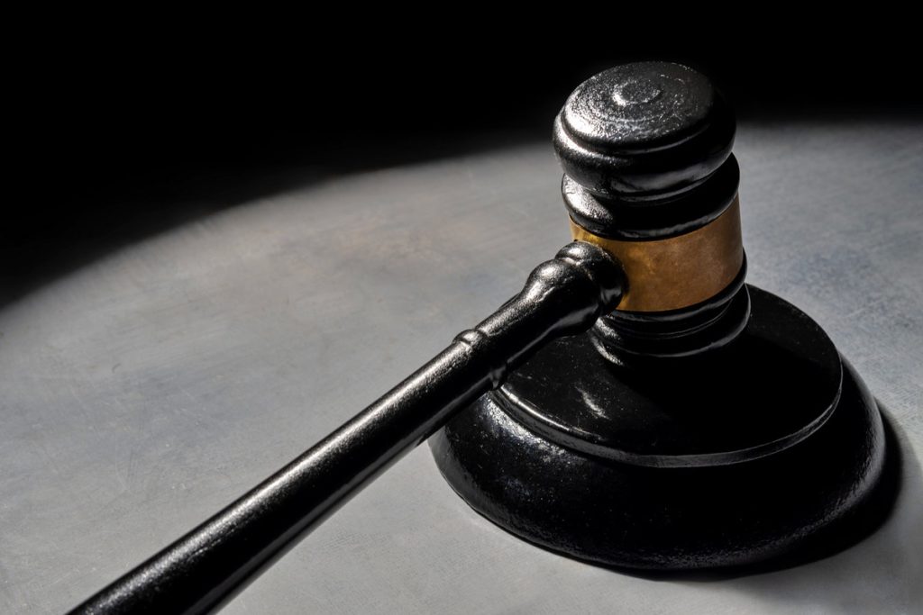 Denuncia falsa: consecuencias penales y cómo defenderse